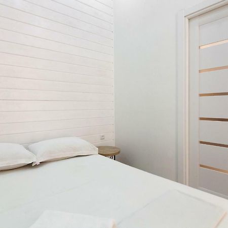 Leogrand One-Bedroom Apartments On Tugan-Baranovskogo 24 Liov Exterior foto