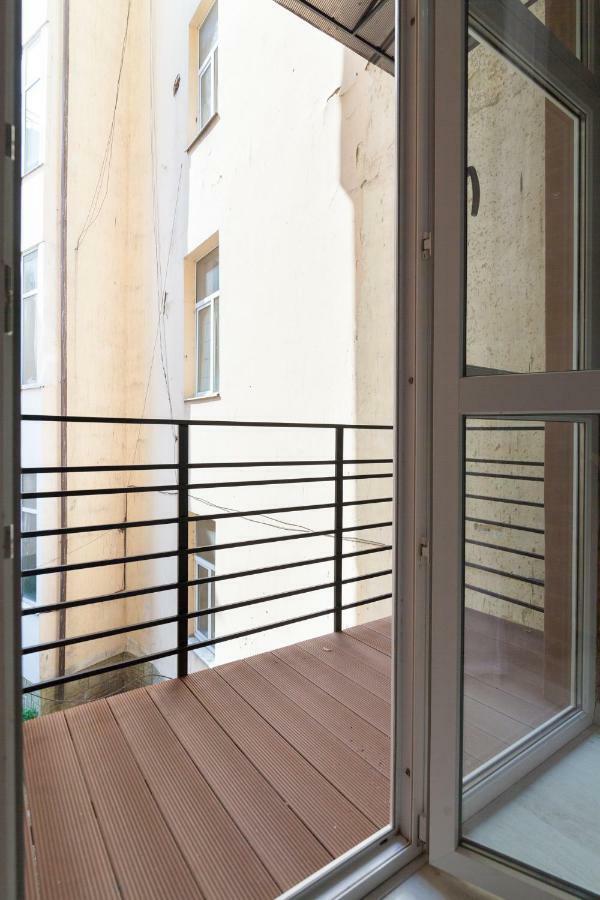 Leogrand One-Bedroom Apartments On Tugan-Baranovskogo 24 Liov Exterior foto