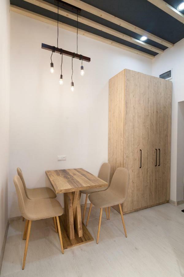 Leogrand One-Bedroom Apartments On Tugan-Baranovskogo 24 Liov Exterior foto